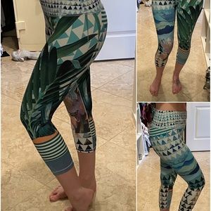 Prana Capri Yoga Pants - Small